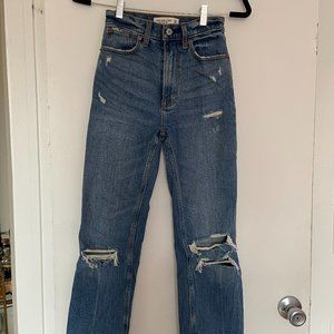 Abercrombie straight leg jeans - Size 00 / 24
